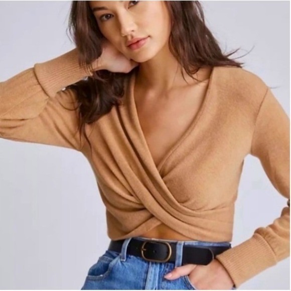 Anthropologie Sweaters - Anthropologie Twist Front V-Neck Crop Sweater Long Sleeve‎ Camel Brown Neutral S